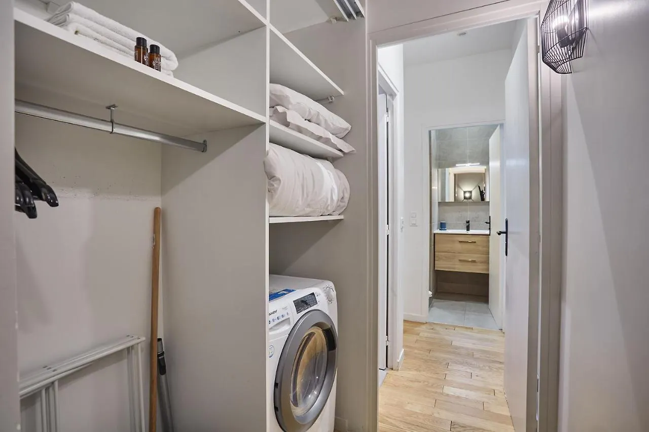 Apartment Center Of Paris By Studio Prestige 0*,  法国