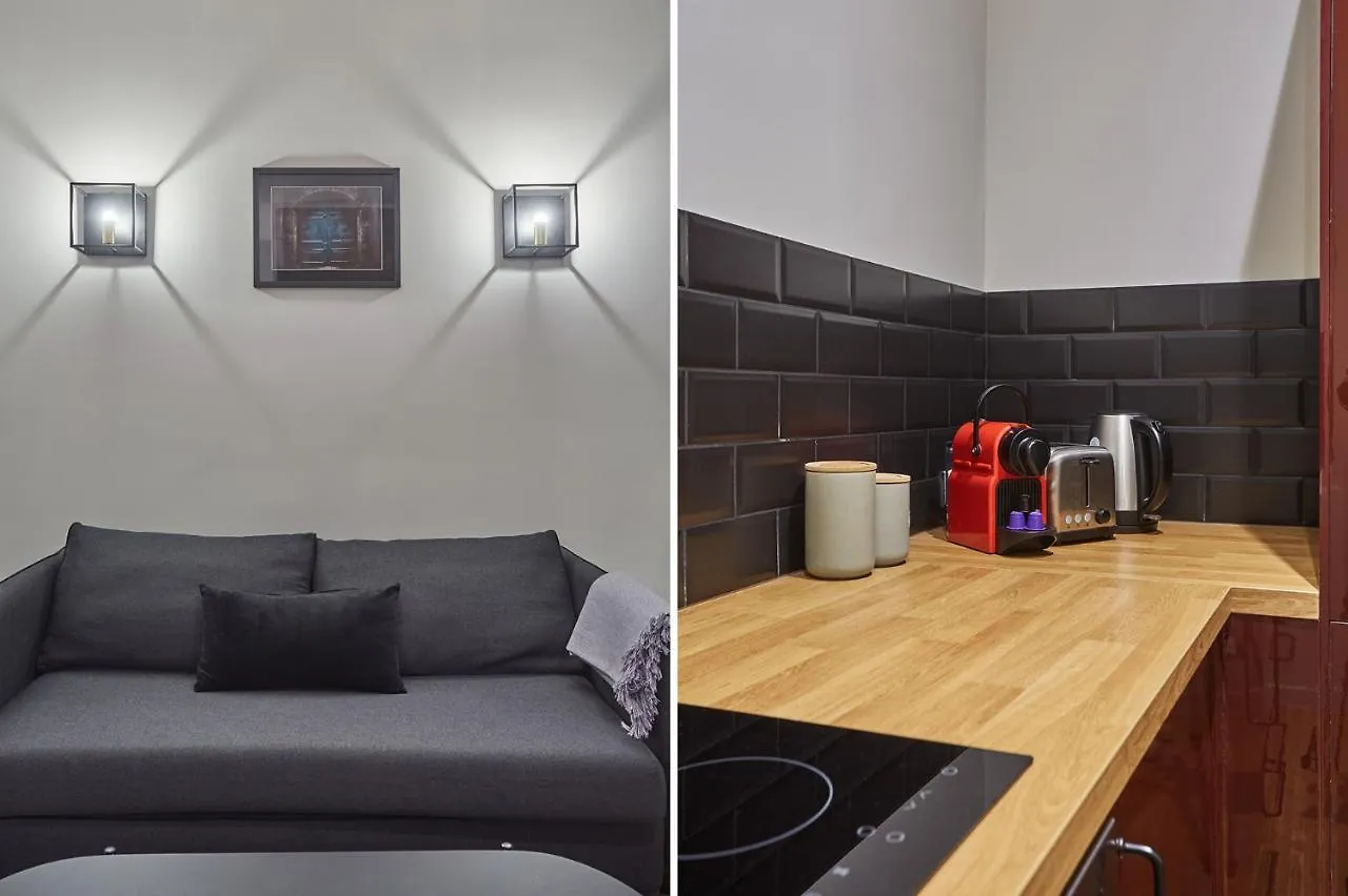 Apartment Center Of Paris By Studio Prestige